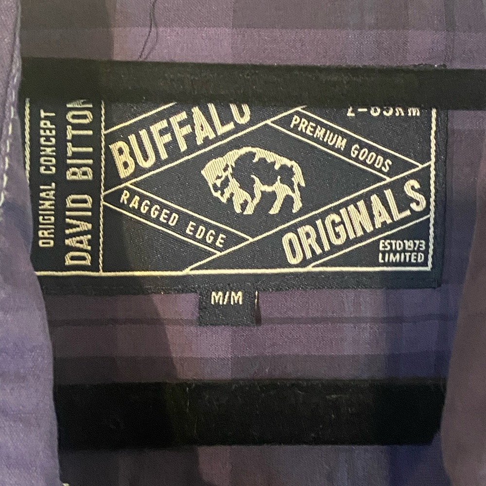 Buffalo Button down - Picture 7 of 9